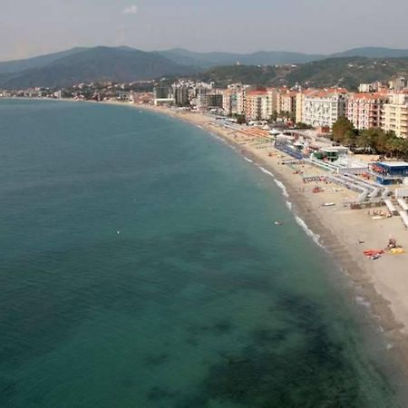 Kello'S House Apartman Savona Kültér fotó